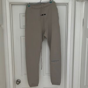 Fear of God Essential Sweatpants Tan